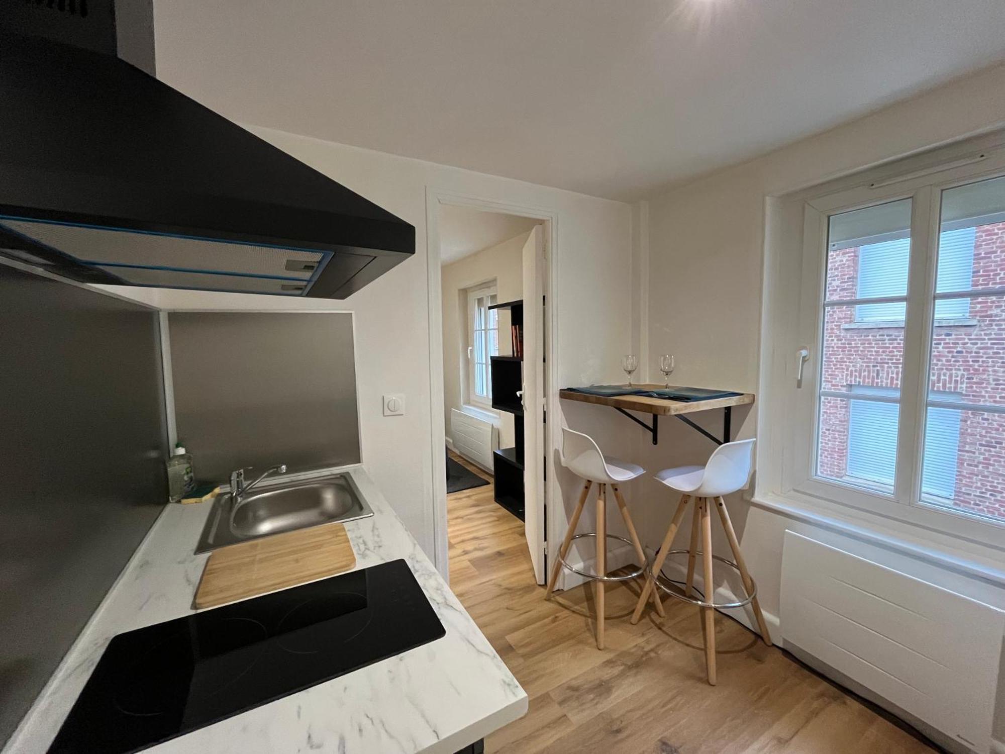 Appartement La Ruche Arrageoise - Parking Gratuit - Cozy - Grand Lit - Long Sejour à Arras Extérieur photo